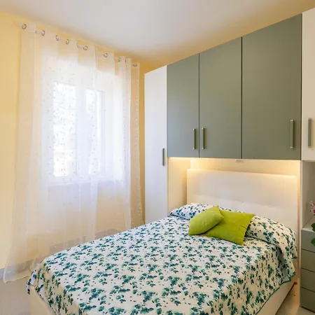 Casagiulia - Relaxterrace 4min Walk Station Appartement *