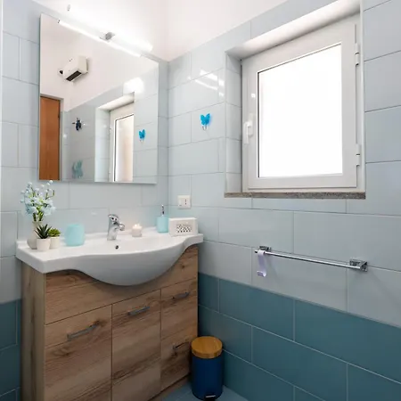 Appartement Casagiulia - Relaxterrace 4min Walk Station *