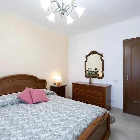 Casagiulia - Relaxterrace 4min Walk Station דירה *