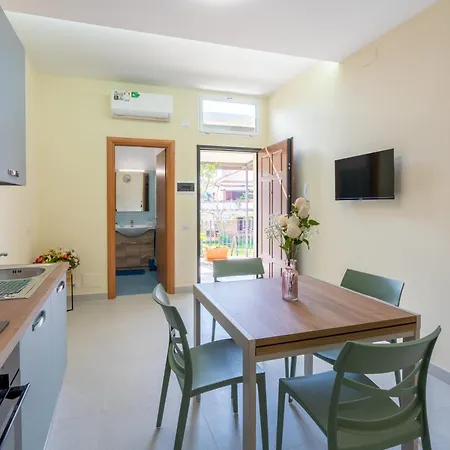 Appartement Casagiulia - Relaxterrace 4min Walk Station Colonna