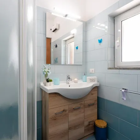 Casagiulia - Relaxterrace 4min Walk Station Appartement *