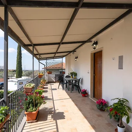 Casagiulia - Relaxterrace 4min Walk Station Colonna