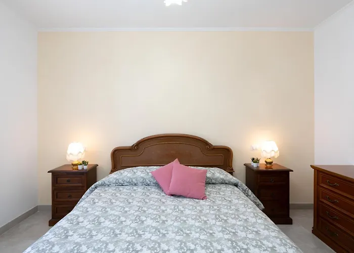 Апартаменты Casagiulia - Relaxterrace 4Min Walk Station *