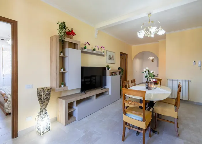 Апартаменты Casagiulia - Relaxterrace 4Min Walk Station *